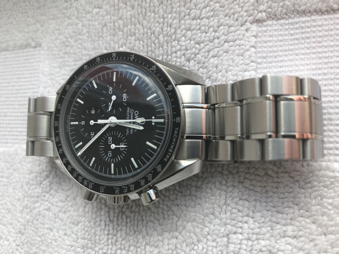FS: Omega Speedmaster Moonwatch Hesalite Ref 311.30.01.005 image 3