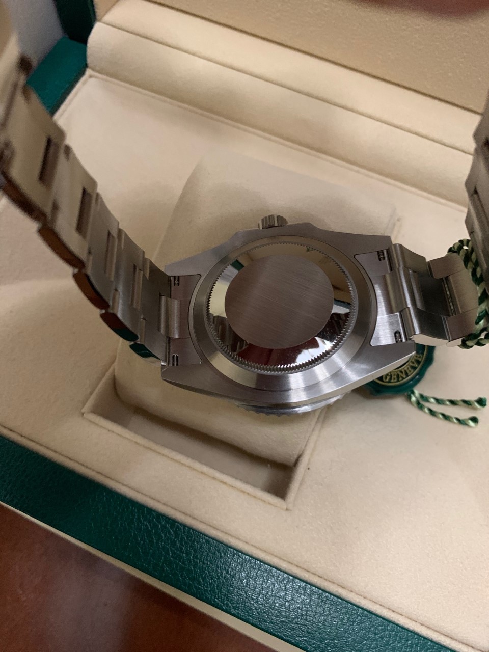 FS: Rolex submariner 124060 Complete Set image 5