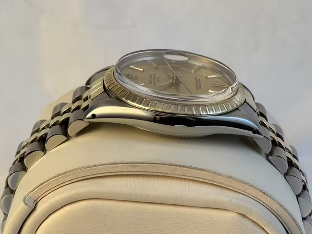 FS: Men's ROLEX Date 15053 6.7 million 1981, Champagne, I4 K Gold & Steel, Jubilee bracelet. image 6