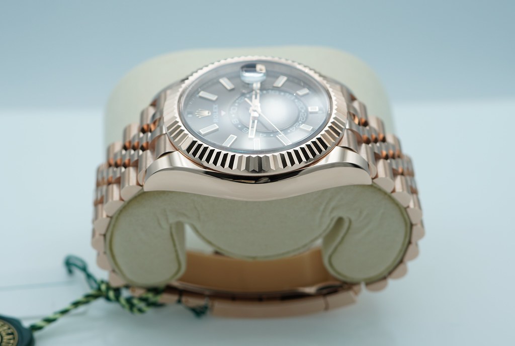 FSOT:BNIB Rolex 336935 SKY-DWELLER ROSE GOLD CHOCOLATE DIAL JUBILEE 2026 FULL SET image 4