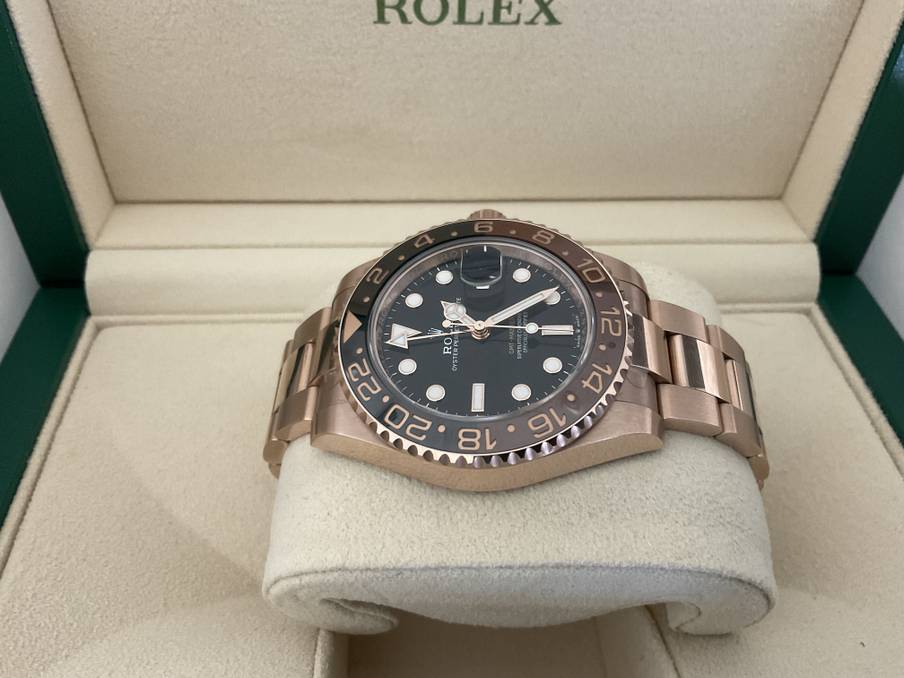 FS: Rolex 18Kt Rose Gold GMT Master II Oyster Bracelet Ref 126715CHNR image 2