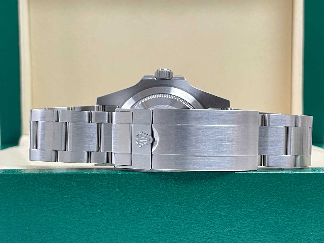 FS: Rolex Submariner Date 41 126610LN Mint Complete image 5