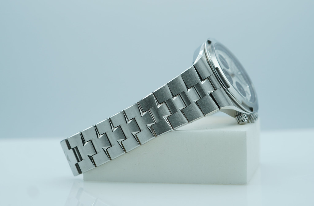 FSOT: Vacheron CONSTANTIN OVERSEAS CHRONOGRAPH 5520V PANDA DIAL NEW MODEL FULL SET image 6