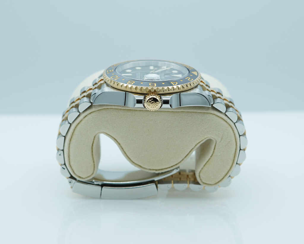 FSOT: Rolex 126713GRNR GMT MASTER 2 GREY BLACK BEZEL JUBILEE BAND 2025 FULL SET image 3