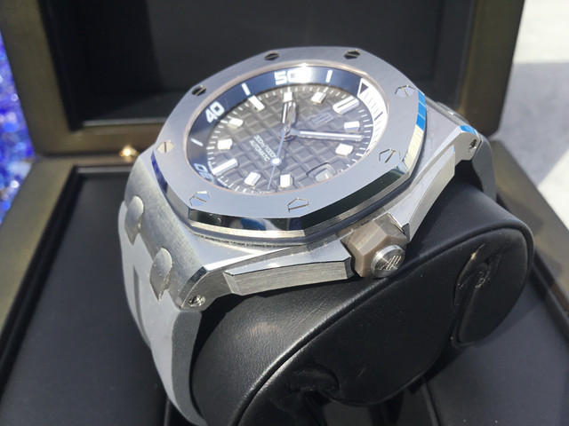 FS: Audemars Piguet Royal Oak Offshore Diver 15720ST.OO.A009CA.01 image 4