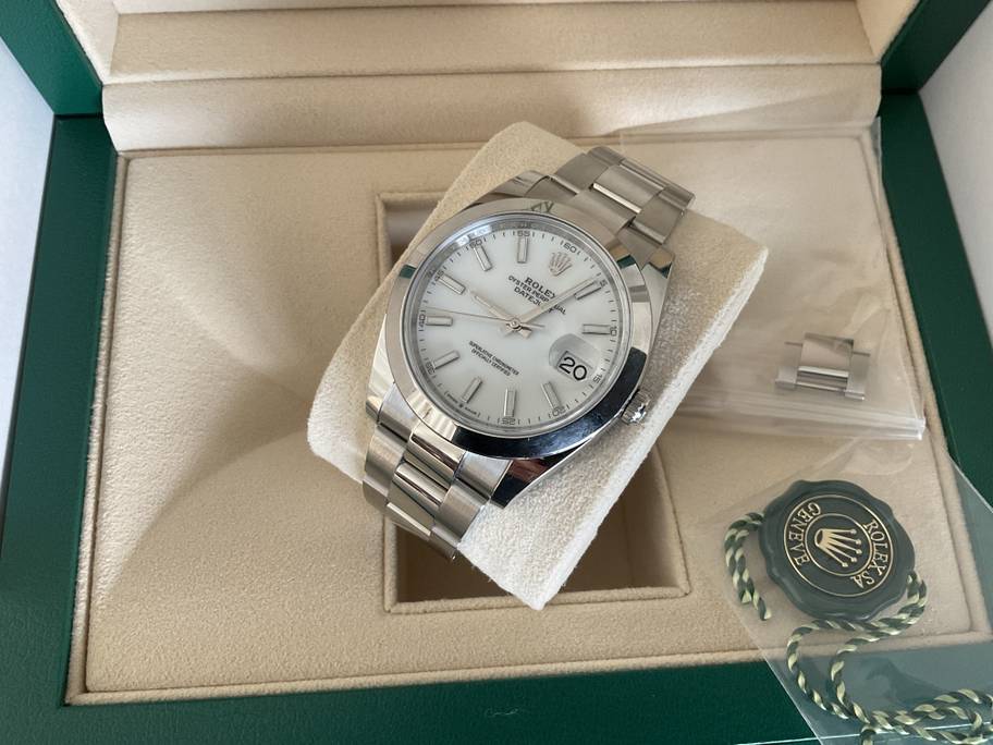 FS: LNIB Rolex SS Datejust 41 Model Reference 126300 White Dial image 2