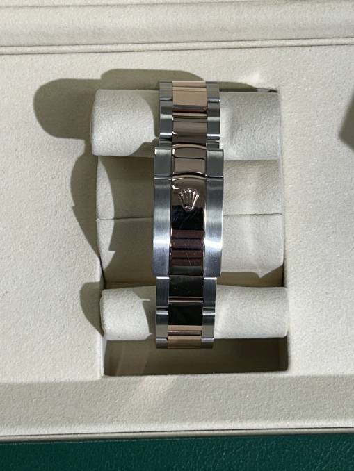 FS: LNIB Rolex SS & 18Kt Datejust 41 Model Reference 126331 Chocolate Dial image 5