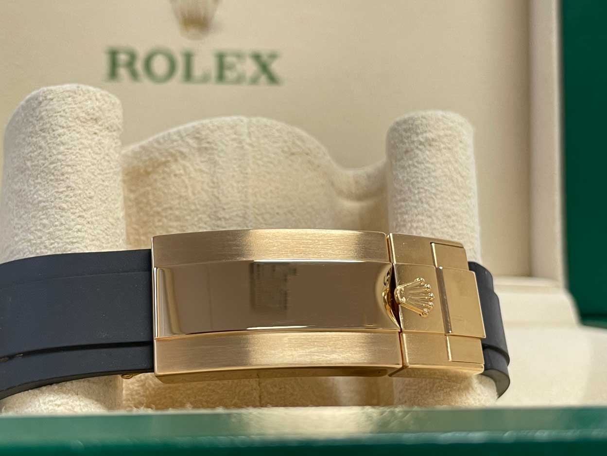 FS: Rolex Yacht Master Yellow Gold Oysterflex 226658 image 5