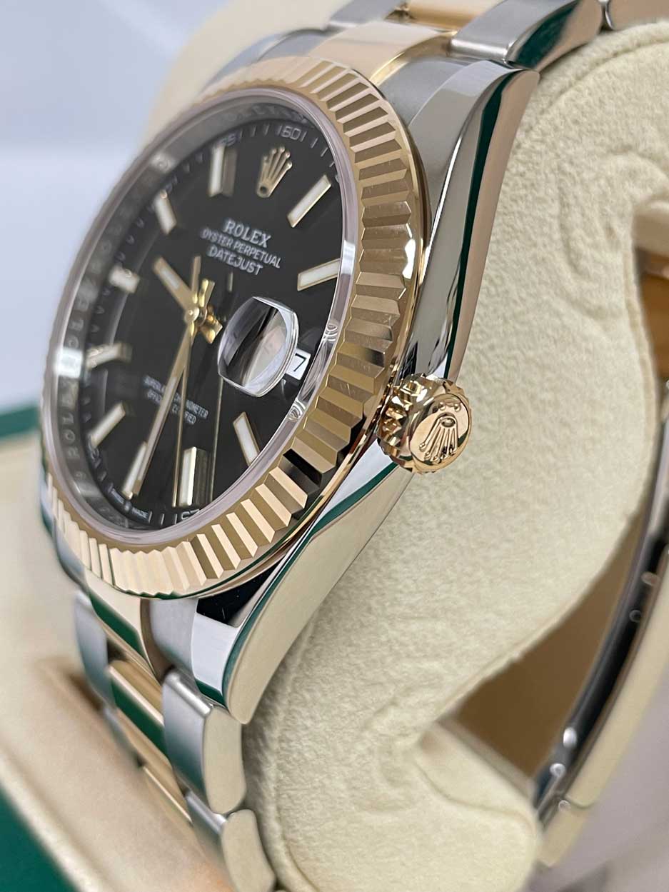 FS: Rolex Datejust 41 SS/18K Yellow Gold Black 126333 Oyster image 3