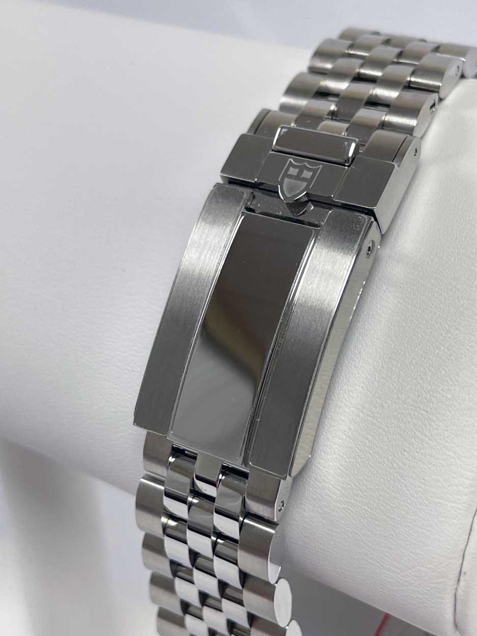 FS: Tudor Black Bay Chrono 41 Blue 79360b LNIB 12/2024 image 5