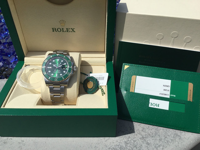 FS: Rolex Oyster Perpetual Submariner HULK 116610LV image 2