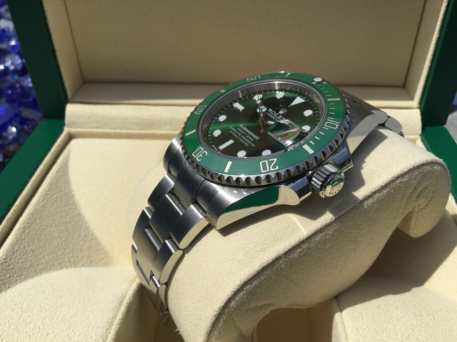 FS: Rolex Oyster Perpetual Submariner HULK 116610LV image 3