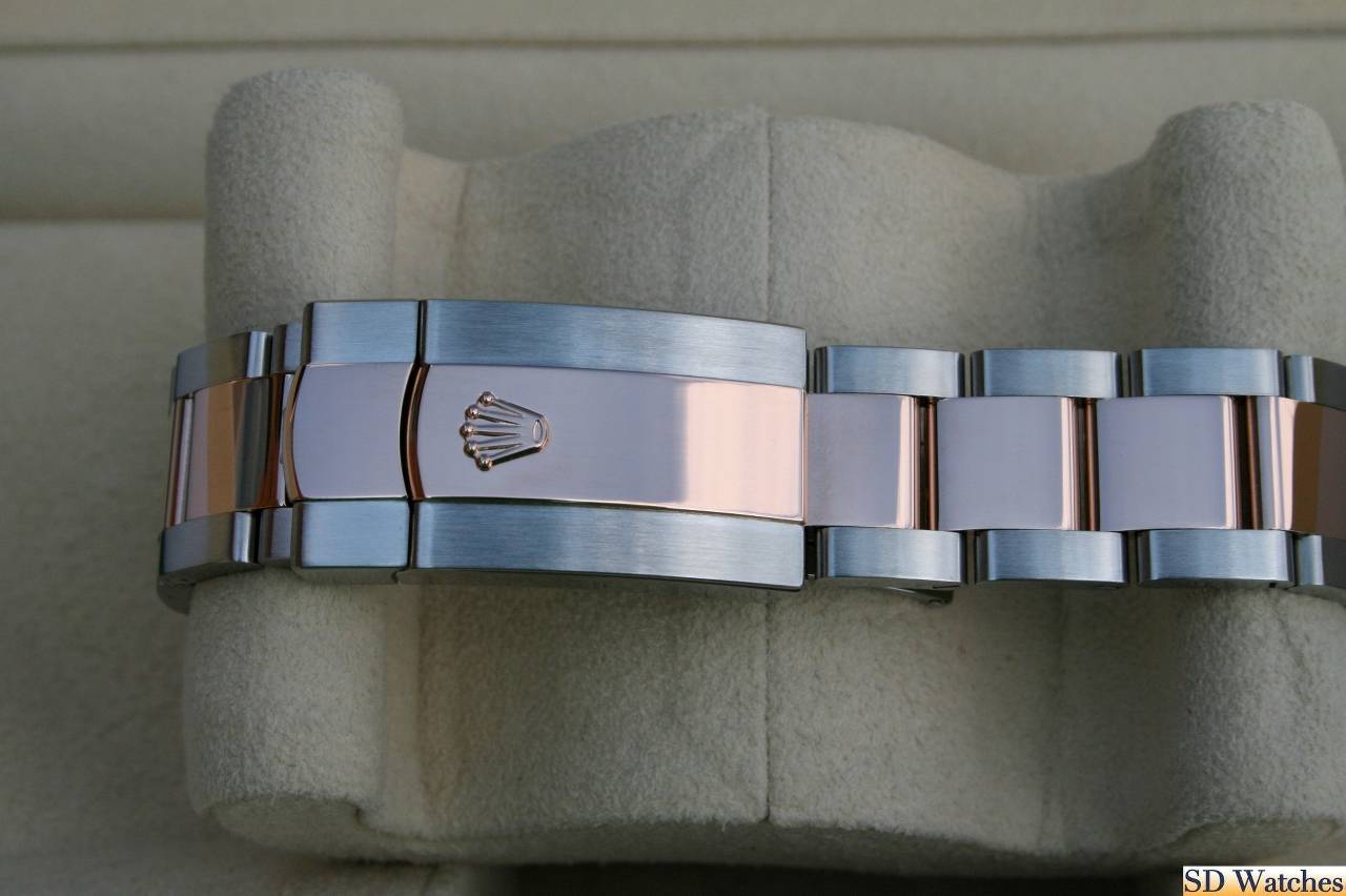 FS: ROLEX 126301 DATEJUST 41 18K/SS WITH WIMBLEDON DIAL image 4