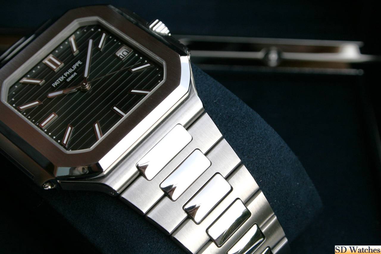 FS: PATEK PHILIPPE 5821/1A-001 CUBITUS GREEN DIAL image 3