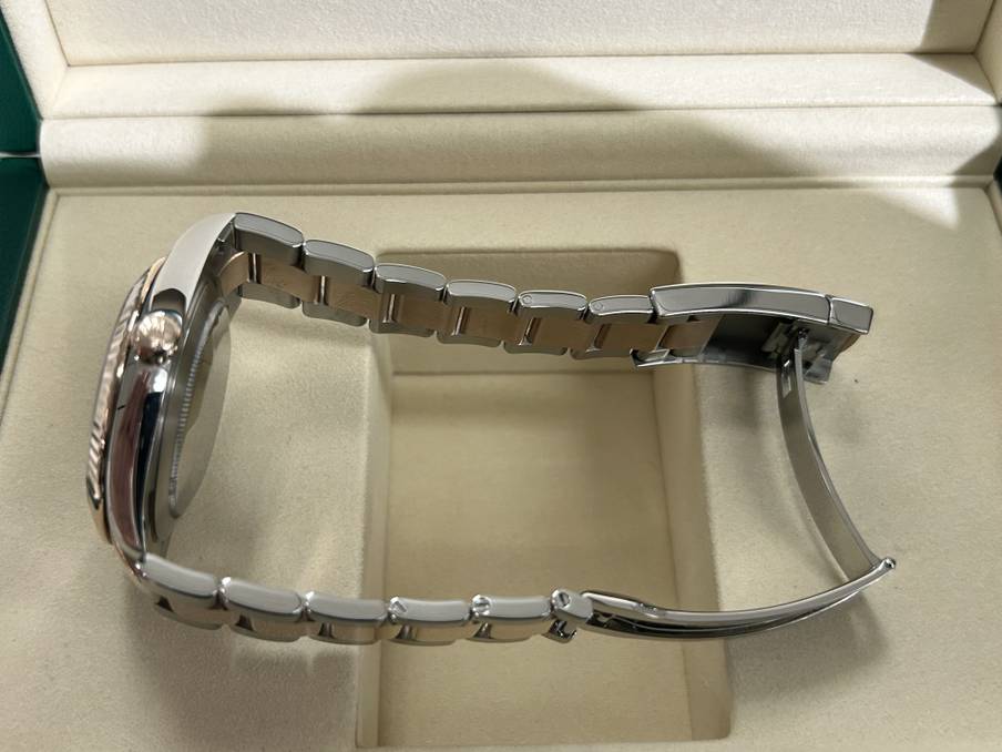 FS: LNIB Rolex SS & 18Kt Datejust 41 Model Reference 126331 Chocolate Dial image 4