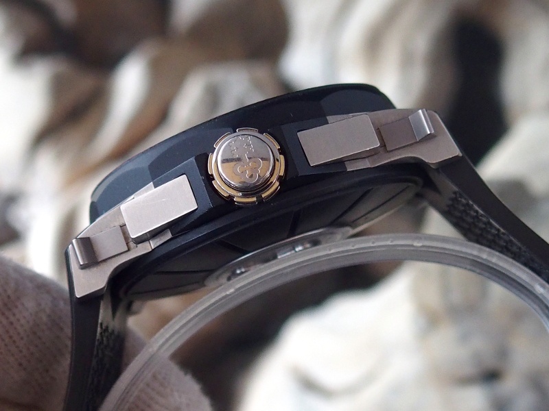 FS: Corum Admirals Cup Leap Second 48mm Ltd Ed 895.931.06 Exc Cond w/ Box FINAL PRICE image 2