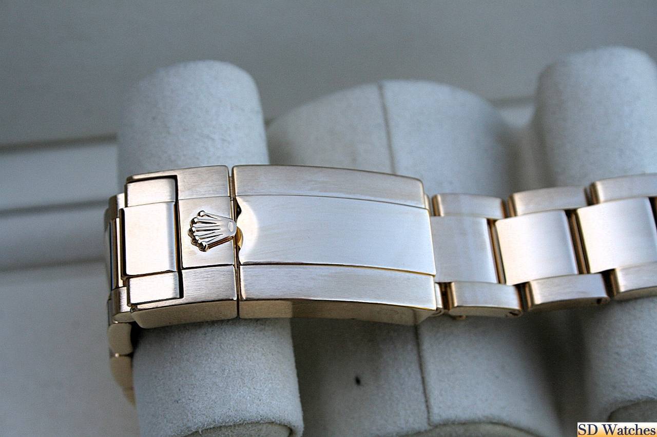 FS: ROLEX 116718 GMT MASTER II 18K YELLOW GOLD GREEN DIAL image 4