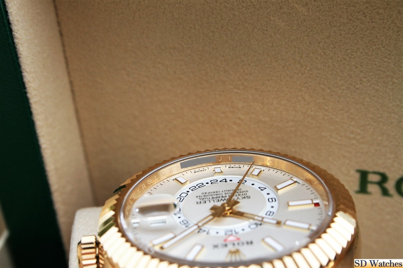 FS: ROLEX 326938 SKY-DWELLER WATCH 18K WHITE INDEX image 5