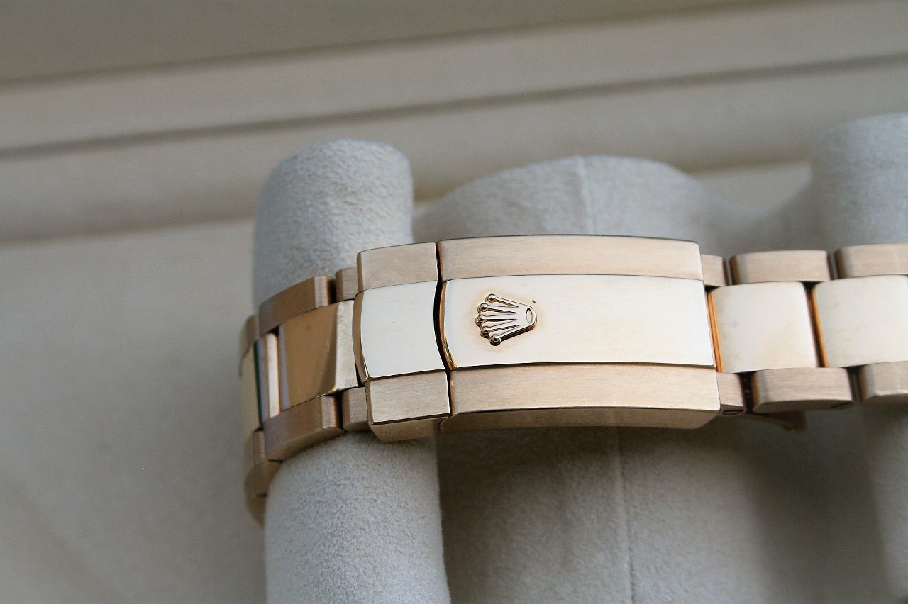 FS: ROLEX 326938 SKYDWELLER 18K YELLOW GOLD BLACK INDEX image 4