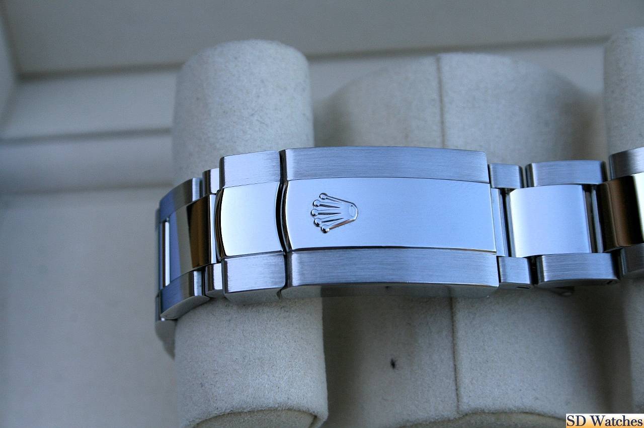 FS: ROLEX 116400GV MILGAUSS WATCH GREEN CRYSTAL Z-BLUE DIAL image 4