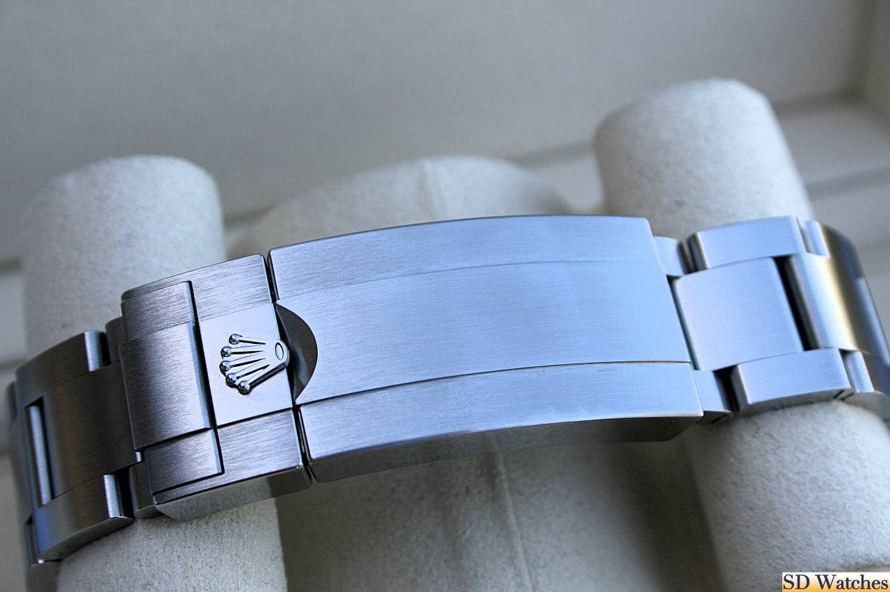 FS: ROLEX 126610LV SUBMARINER WATCH GREEN BEZEL STARBUCKS image 4