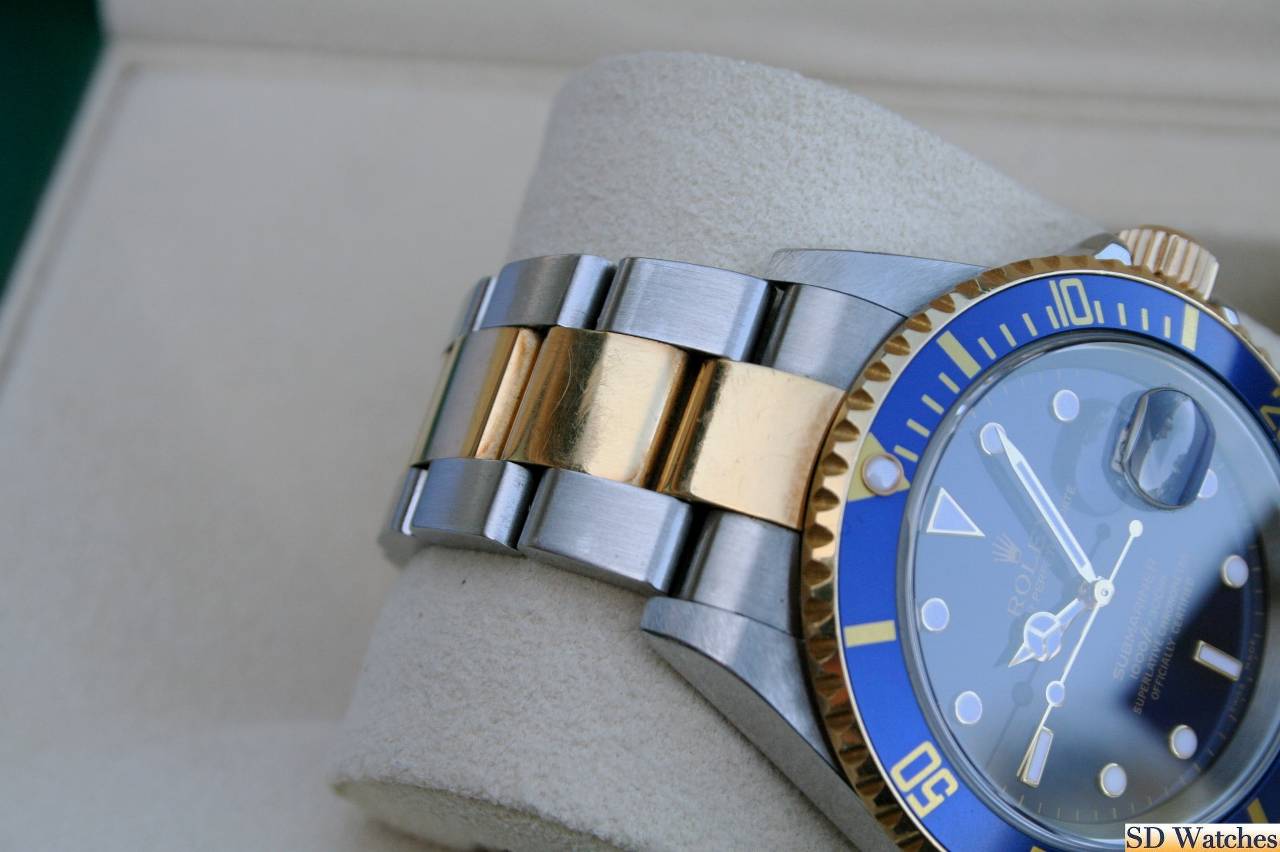 FS: ROLEX 16613 SUBMARINER WATCH BLUE DIAL 18K/SS image 3