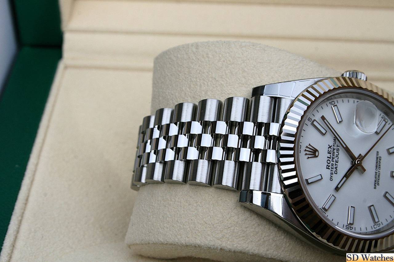 FS: ROLEX 126334 DATEJUST 41MM WATCH WHITE DIAL NIB image 3