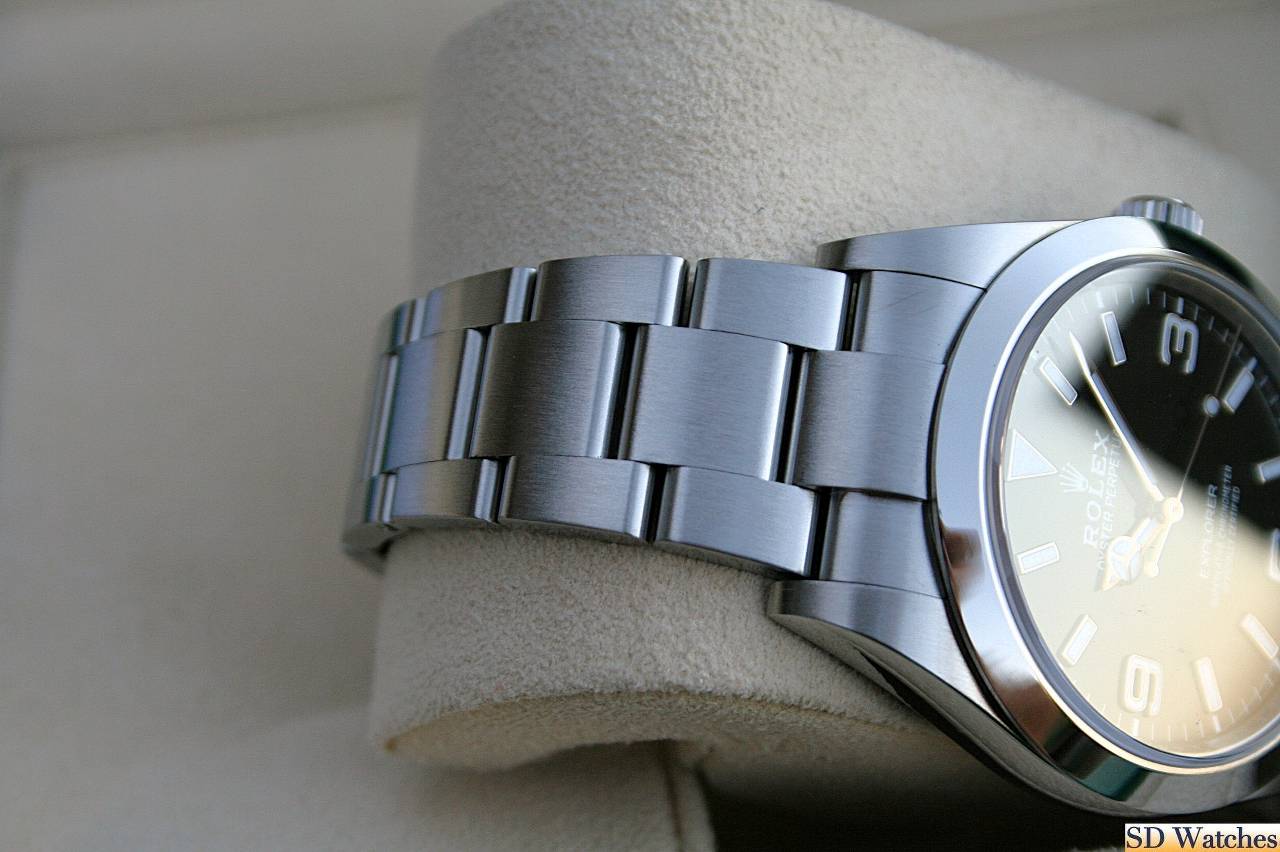 FS: ROLEX 214270 EXPLORER 39MM WATCH MK2 LUME DIAL image 3