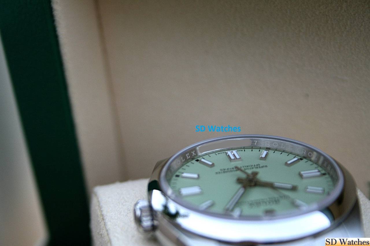 FS: ROLEX 126000 OYSTER PERPETUAL 36MM PISTACHIO DIAL image 5